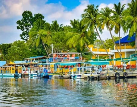 Chunnambar Boathouse