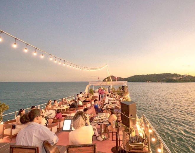 4 Day Andaman Nicobar Honeymoon Tour | Romantic Dinner Cruise Image